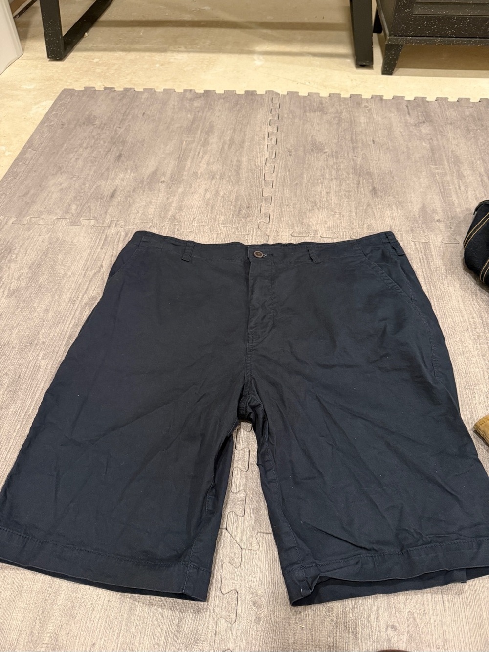 Lee Men's Dark Navy Flat-Front Shorts